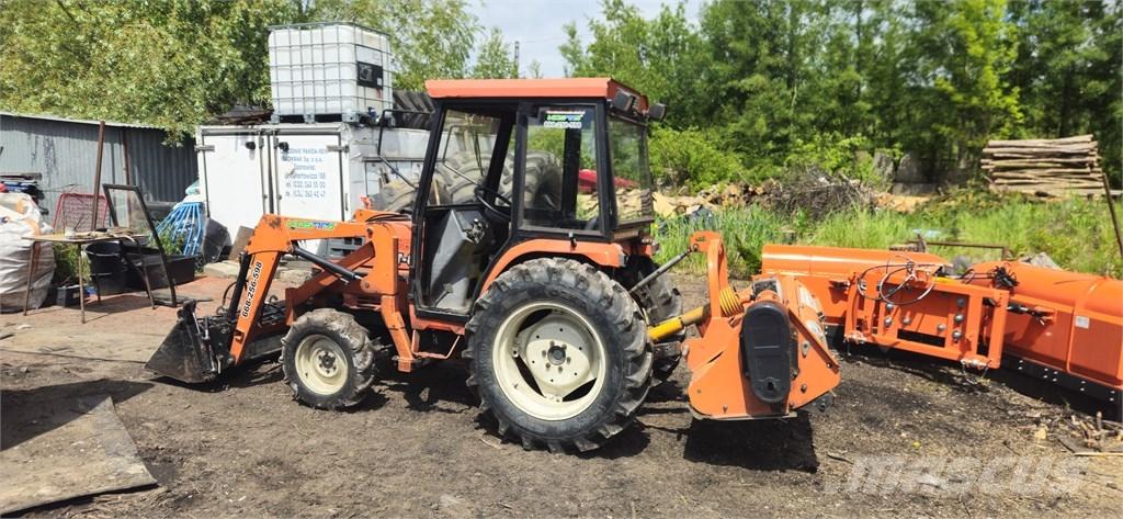 Kubota GT26 Kompakttraktorid