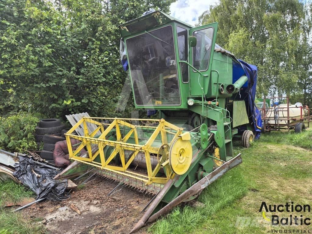 John Deere 935 Teraviljakombainid