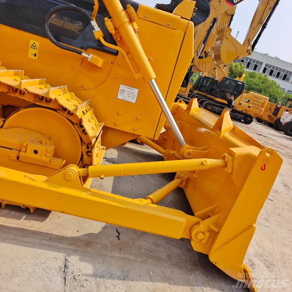 Shantui SD 16 Buldooserid