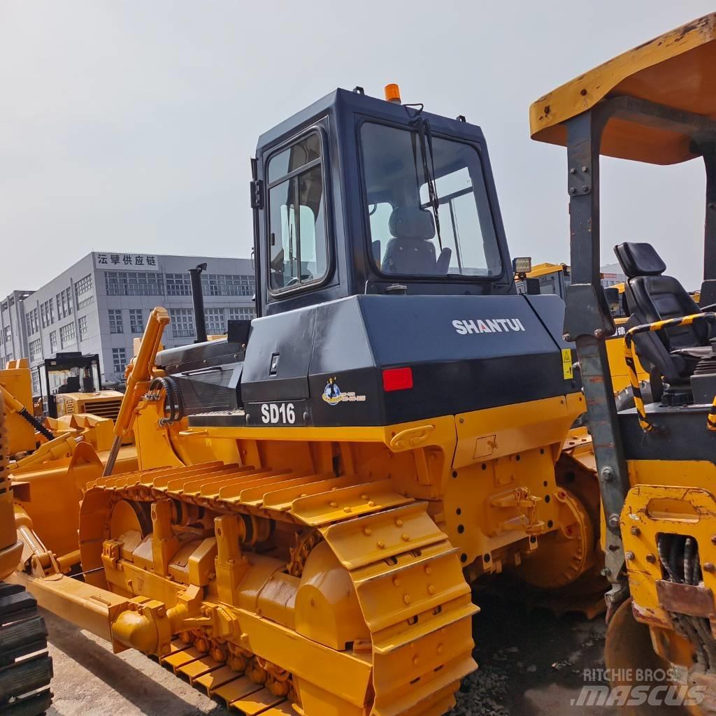 Shantui SD 16 Buldooserid