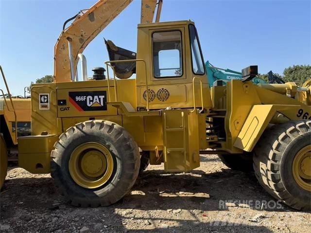 CAT 966 F Rataslaadurid