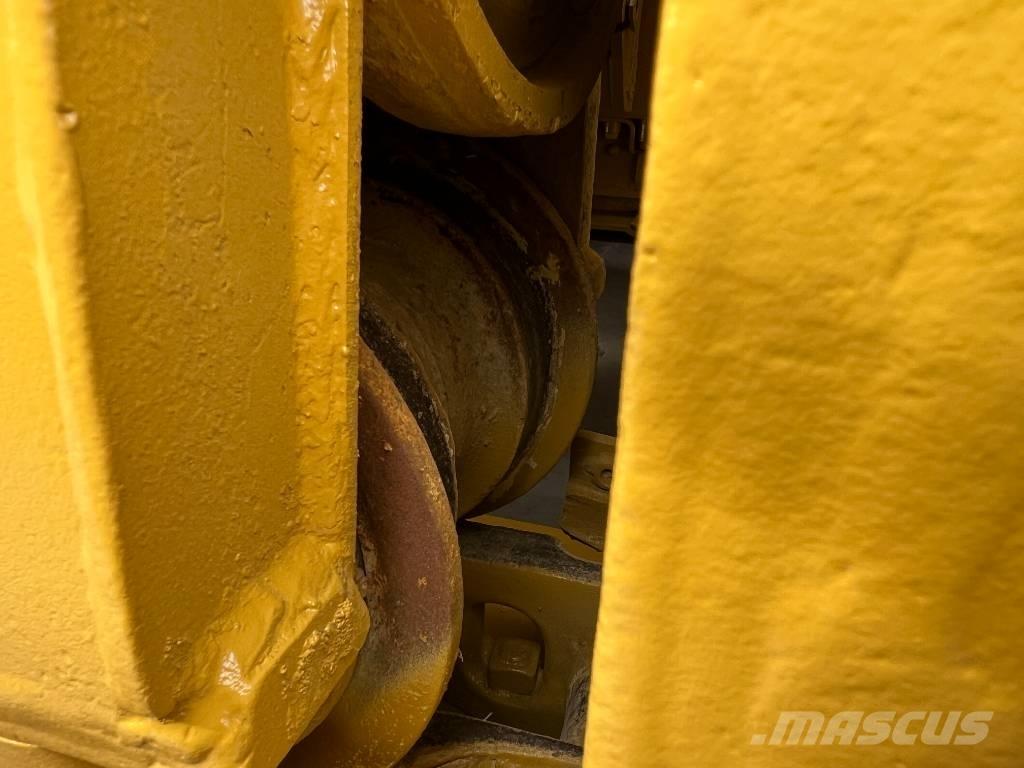 CAT D6H XL Buldooserid