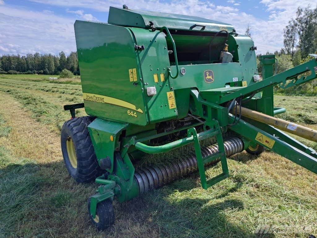 John Deere 644 Ruloonpressid