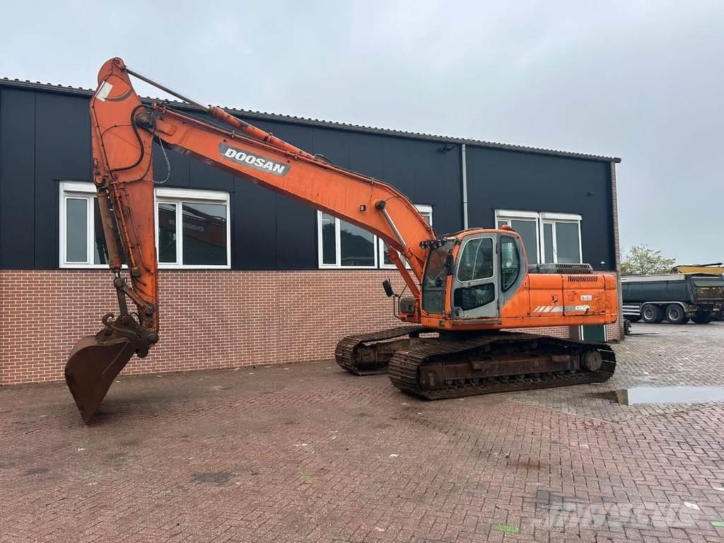 Doosan DX255LC Roomikekskavaatorid