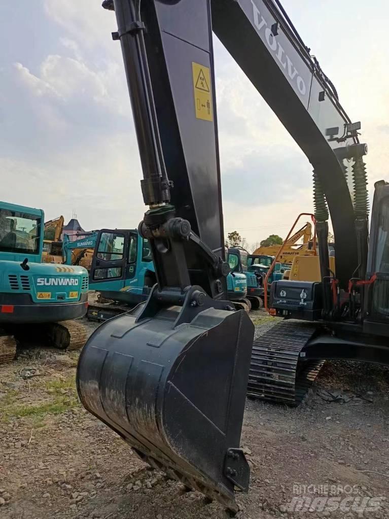 Volvo EC 140 Roomikekskavaatorid