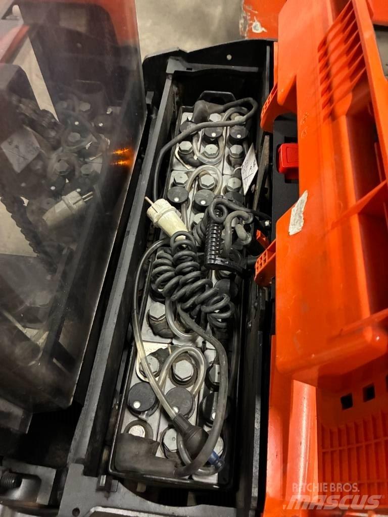 Toyota SWE120L Järelkäidavad virnastajad