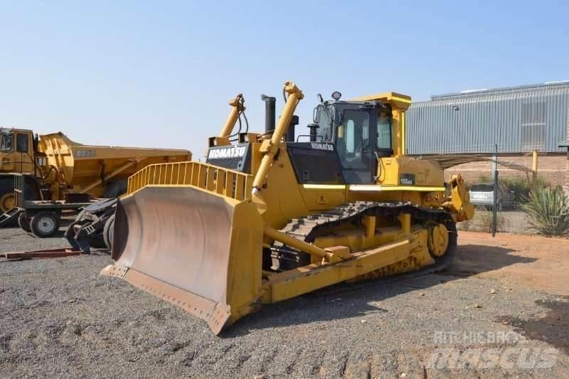 Komatsu D155-5 Buldooserid