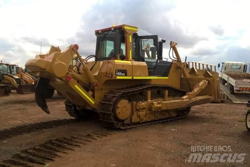 Komatsu D155-5 Buldooserid