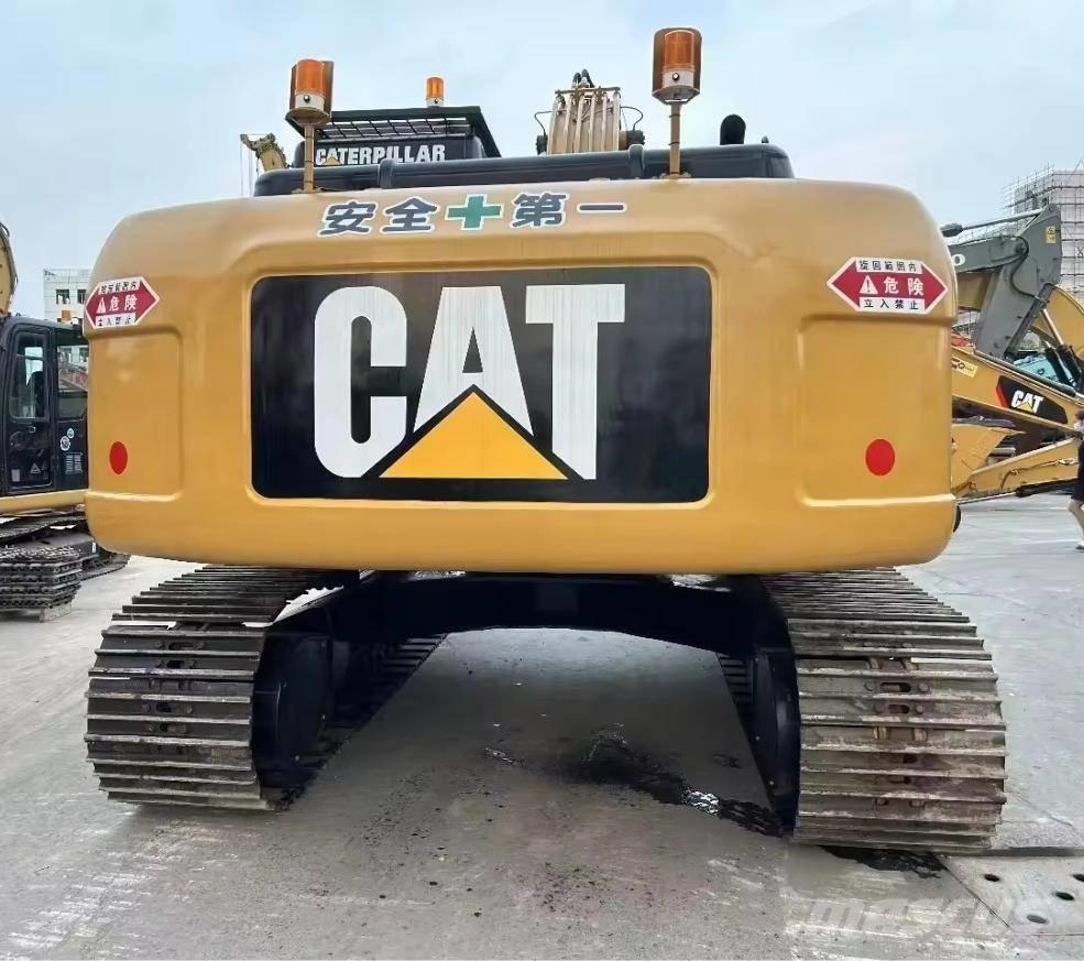 CAT 323 D Roomikekskavaatorid