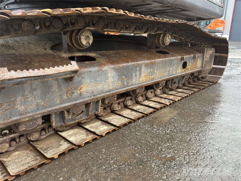 Volvo EC240 CL Roomikekskavaatorid