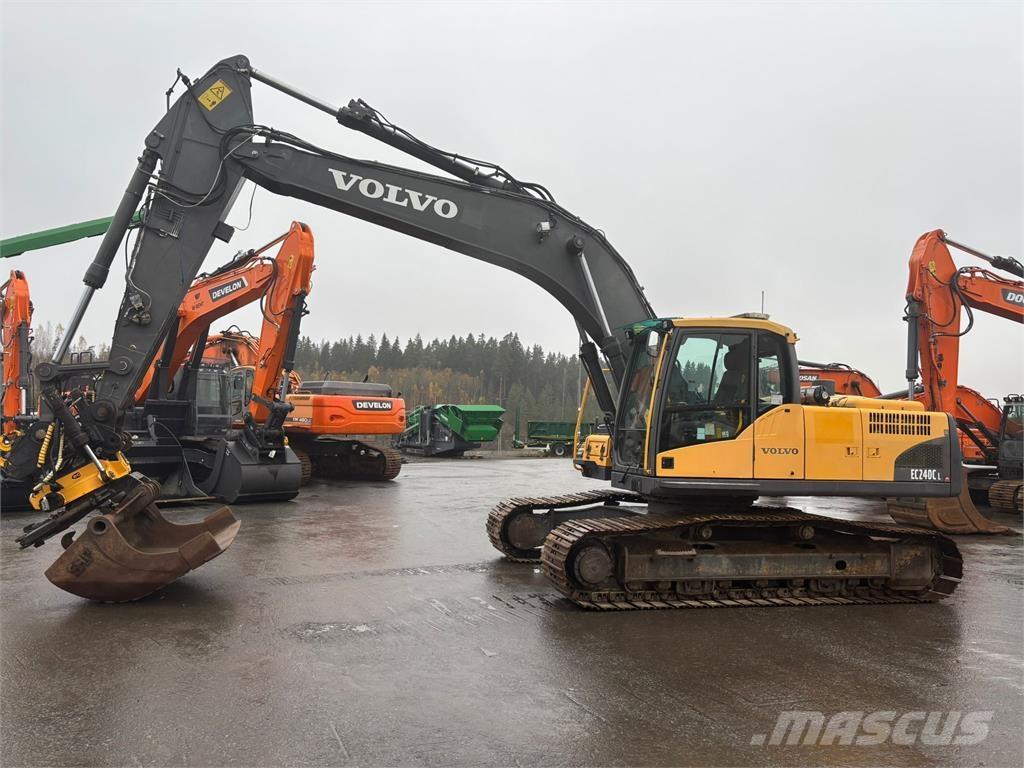 Volvo EC240 CL Roomikekskavaatorid