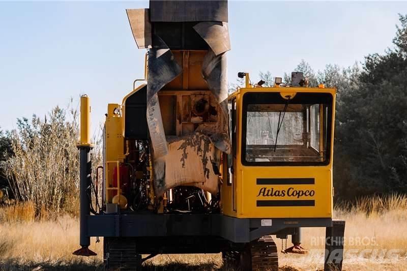 Atlas Copco DM30 Vertikaalsed puurmasinad