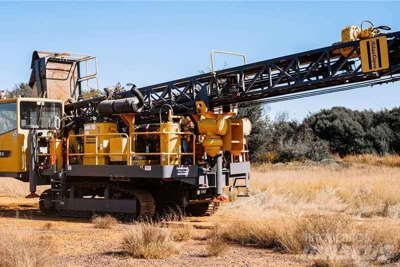 Atlas Copco DM30 Vertikaalsed puurmasinad