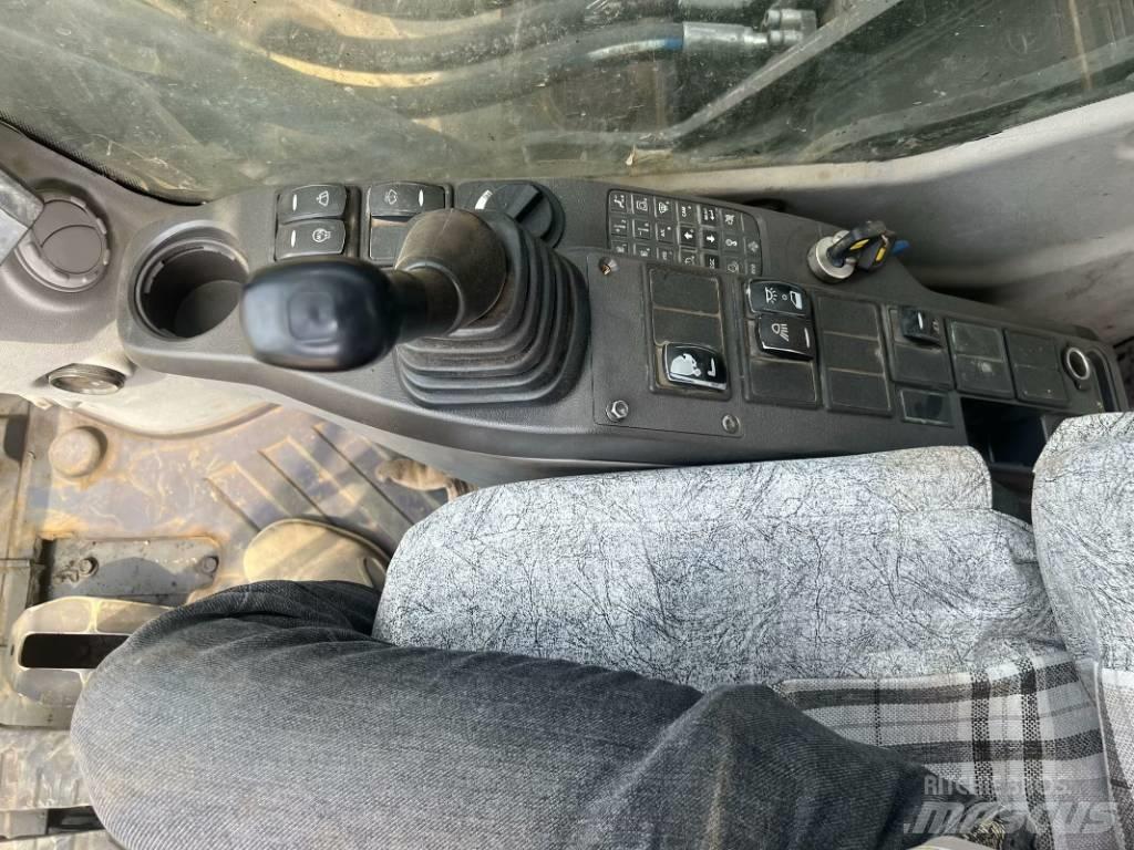 Volvo 480 Roomikekskavaatorid