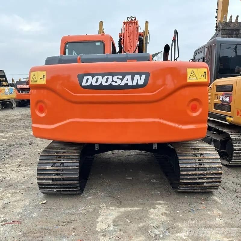 Doosan DX 150 Roomikekskavaatorid