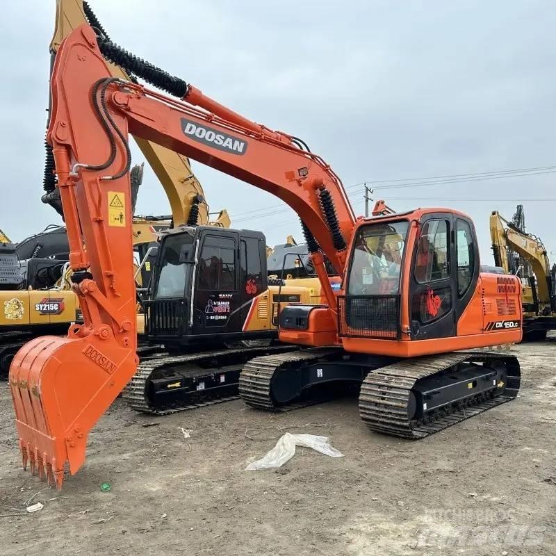 Doosan DX 150 Roomikekskavaatorid
