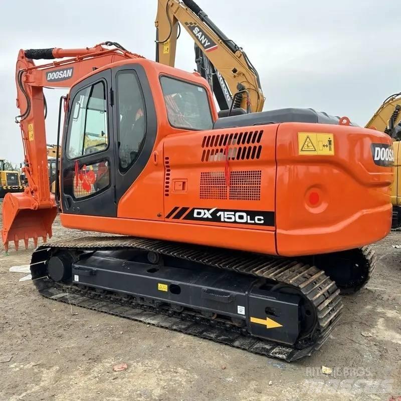 Doosan DX 150 Roomikekskavaatorid
