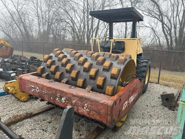 Dynapac CA 250 PD II Ühe trumliga rullid