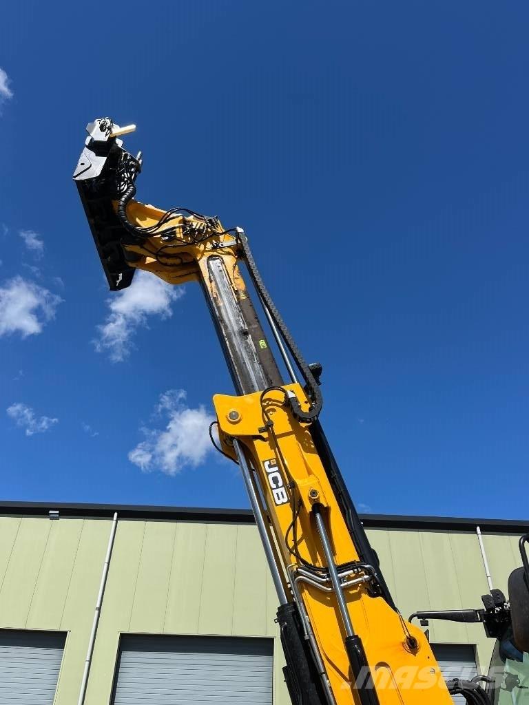 JCB TM 420 Põllumajanduslikud teleskoopkäitlejad
