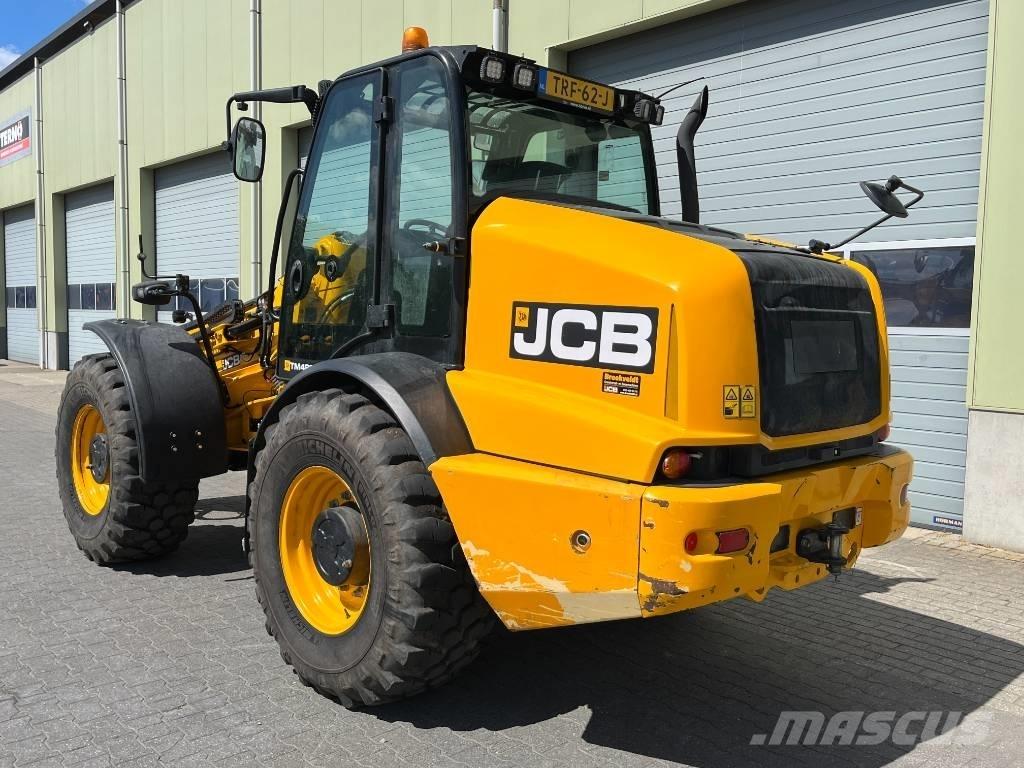 JCB TM 420 Põllumajanduslikud teleskoopkäitlejad