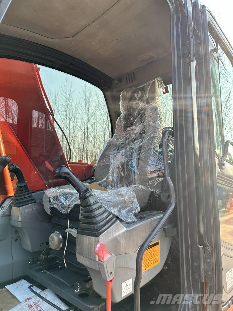 Doosan DX140 Roomikekskavaatorid