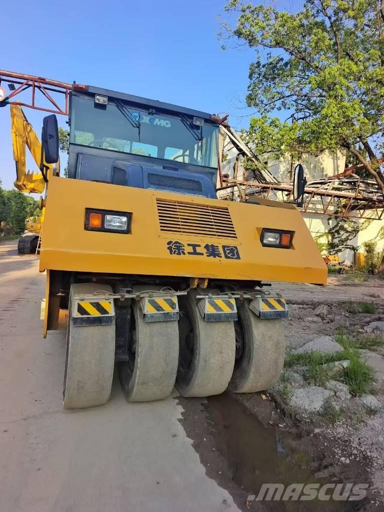 XCMG XP 263 Pneumorehvidega rullid