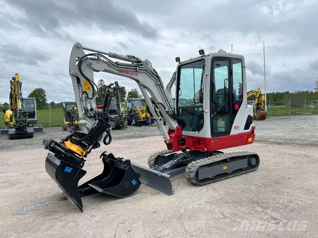 Takeuchi TB225 Miniekskavaatorid < 7 t