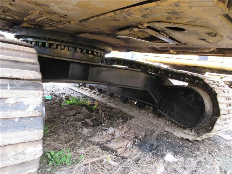 CAT 325 D Roomikekskavaatorid