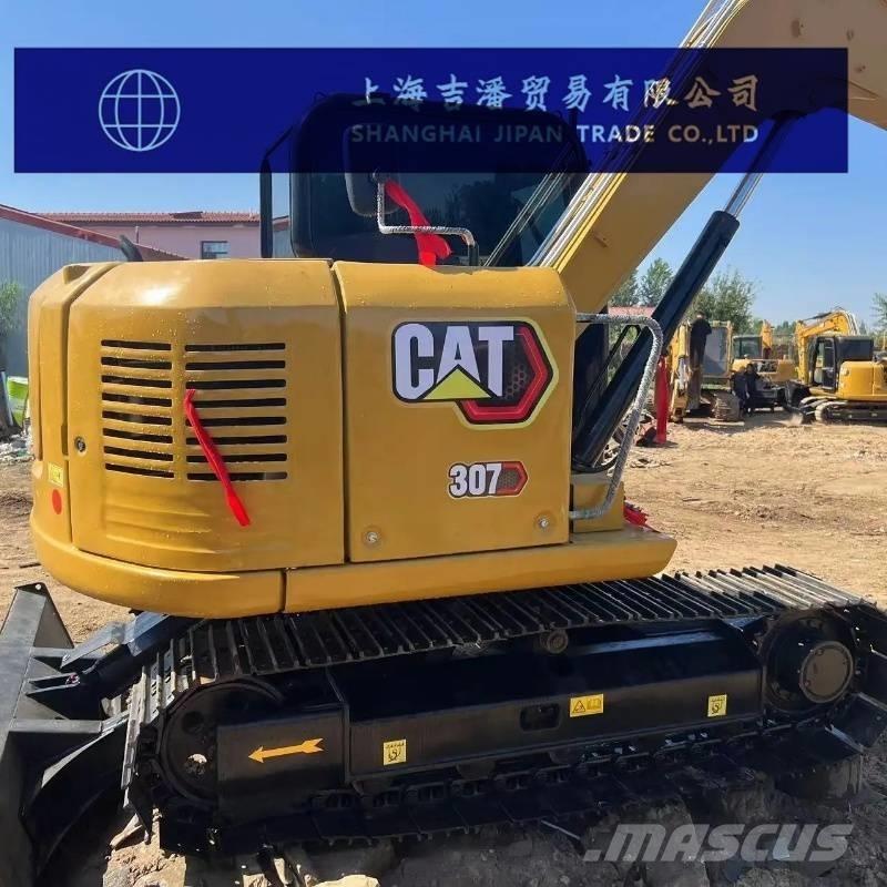 CAT 307 Roomikekskavaatorid