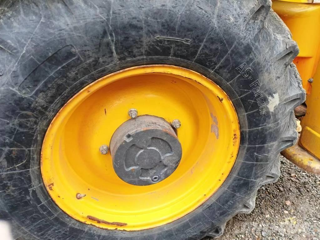 JCB 3 CX Ekskavaatorlaadurid