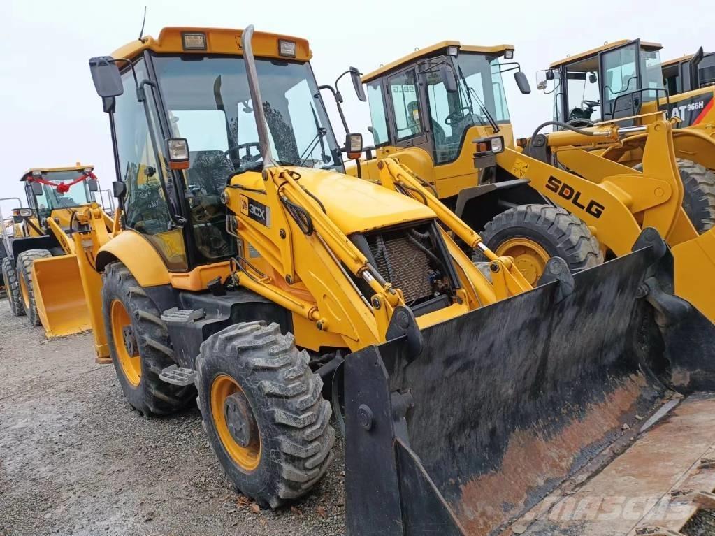 JCB 3 CX Ekskavaatorlaadurid