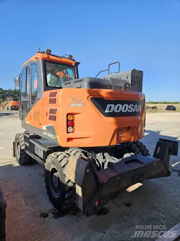 Doosan DX 165 W-5 Ratasekskavaatorid