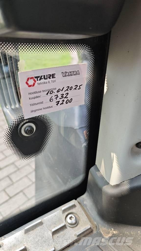 Valtra T 254 V Traktorid