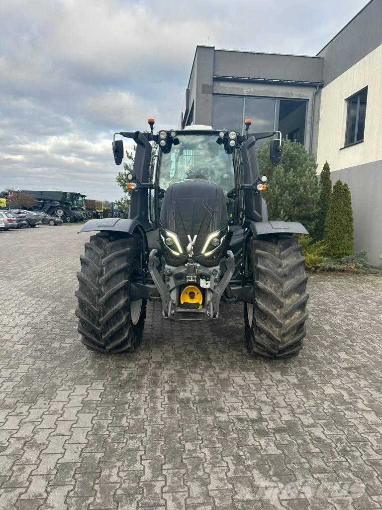 Valtra T 235 Traktorid