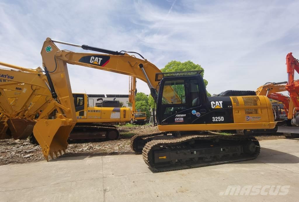 CAT 325 D Roomikekskavaatorid