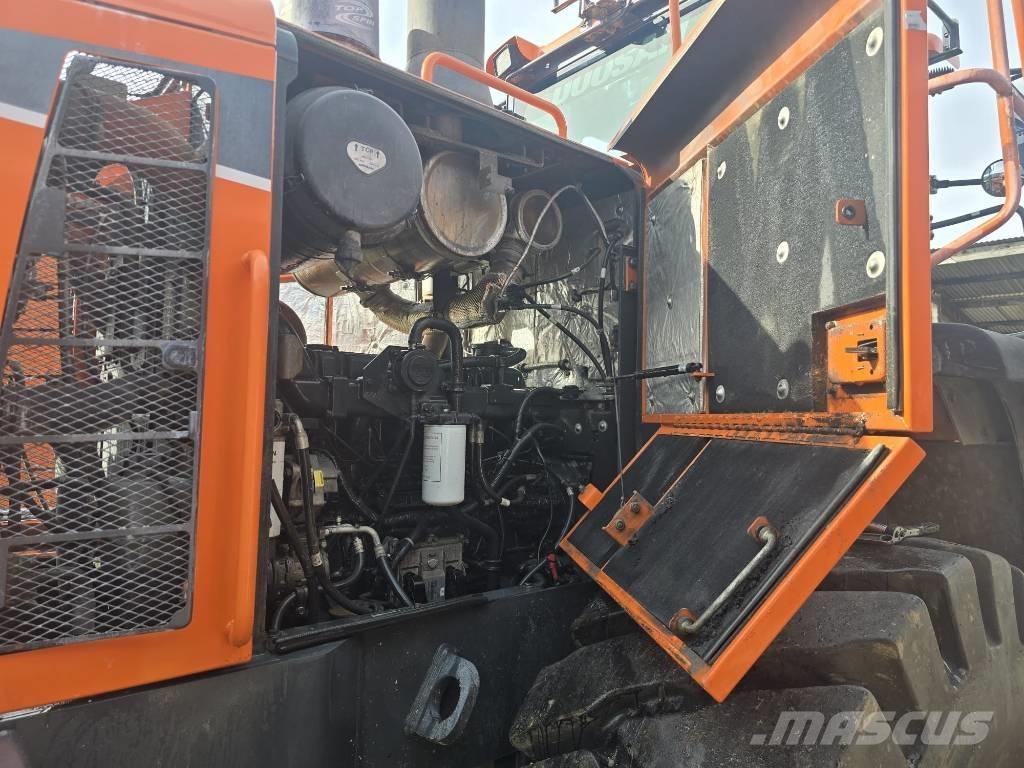 Doosan DL 300-5 Rataslaadurid