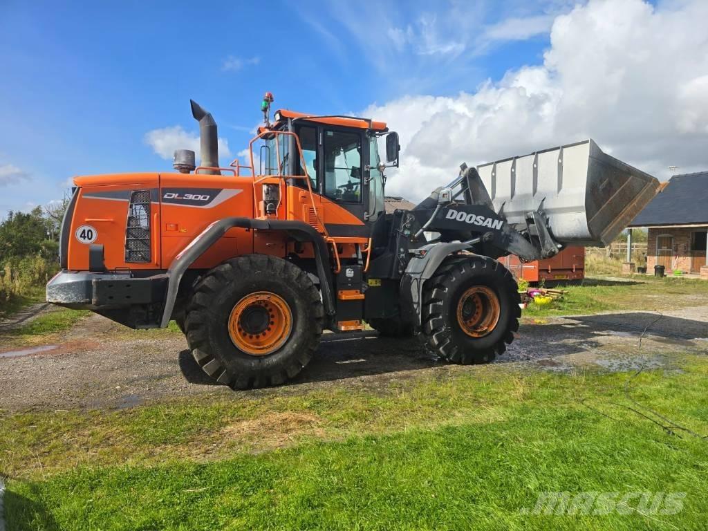 Doosan DL 300-5 Rataslaadurid