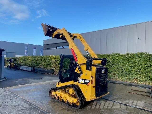 CAT 259 D Kompaktlaadurid