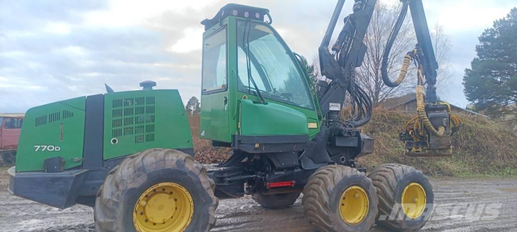 John Deere 770 D Harvesterid
