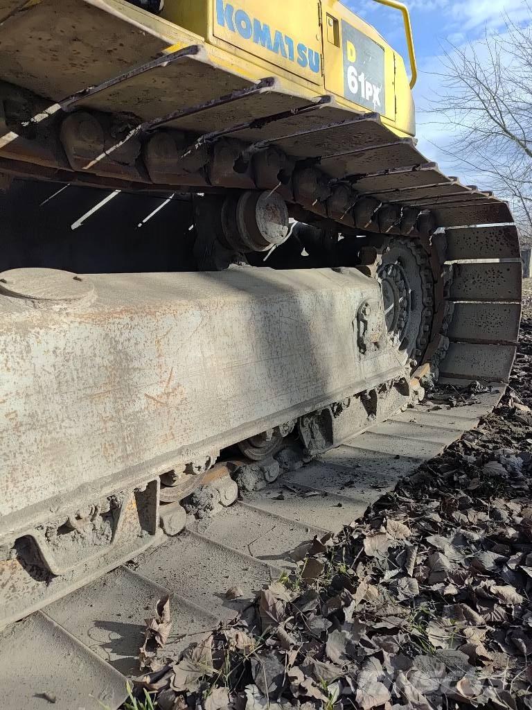 Komatsu D 61 PX-15 Buldooserid