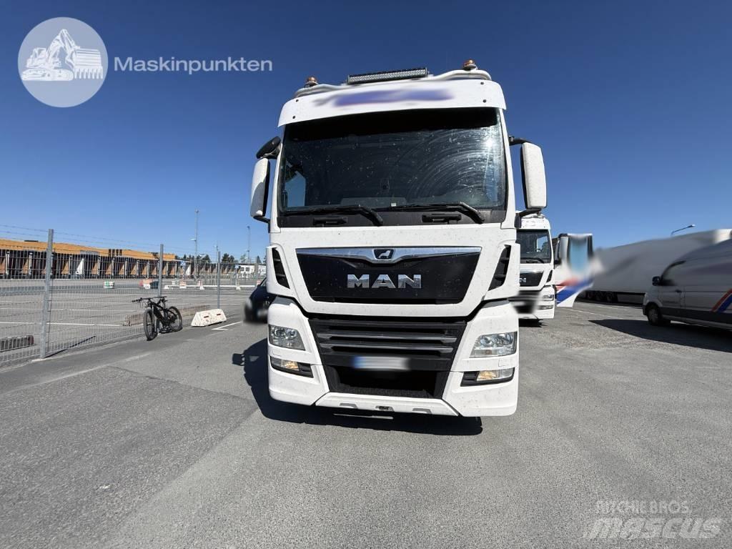 MAN TGX 28.510 Sadulveokid