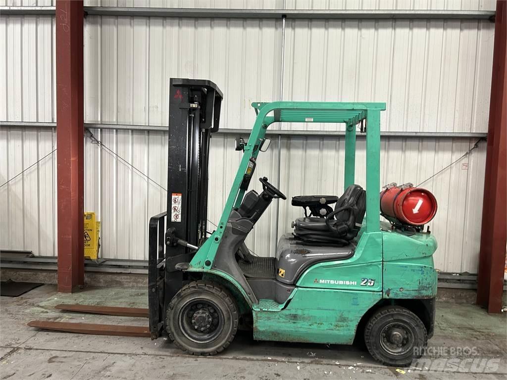 Mitsubishi FG25NT Gaasitõstukid