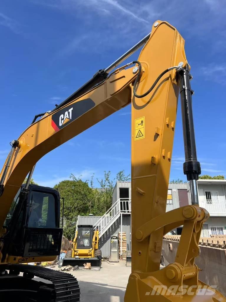 CAT 315 D Roomikekskavaatorid
