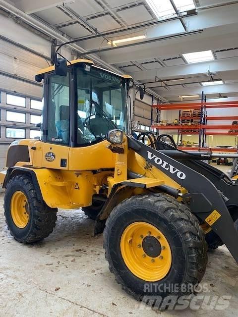 Volvo L 30 G Rataslaadurid