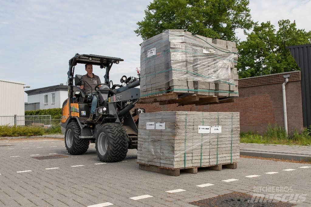 GiANT G2700 Xtra HD Kompaktlaadurid