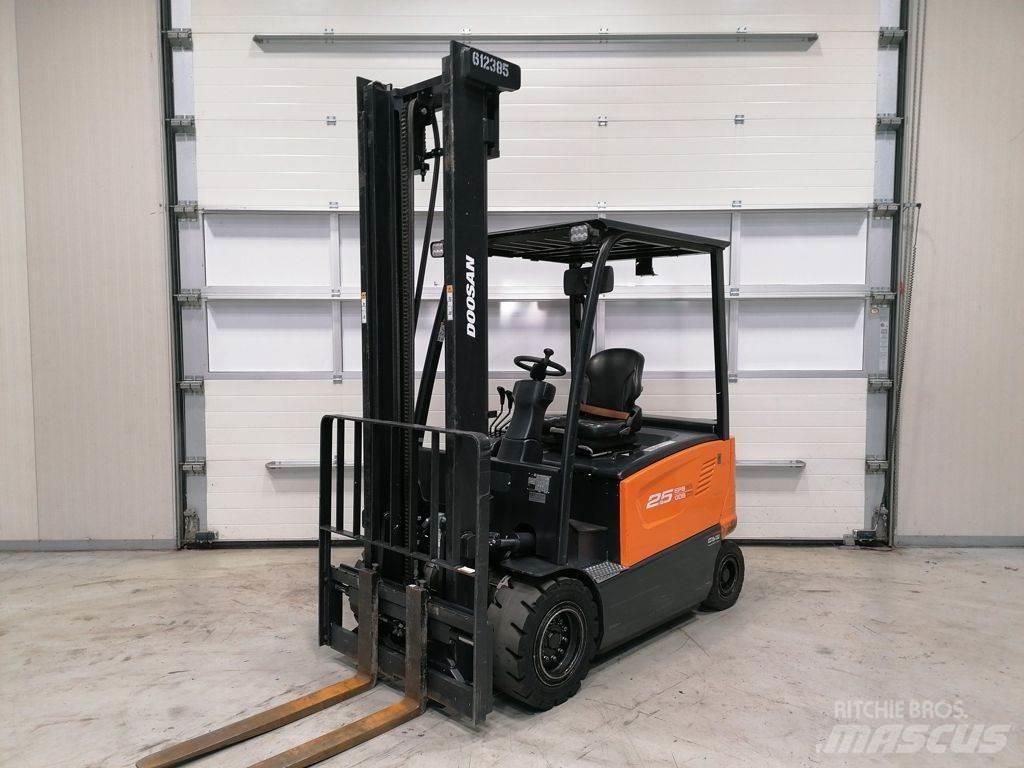 Doosan B25X-7 Elektritõstukid