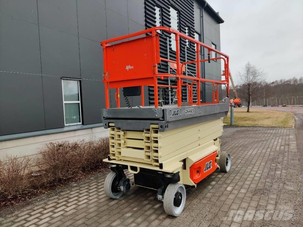 JLG Saxlift 2646 ES Vertikaalsed mast tõstukid
