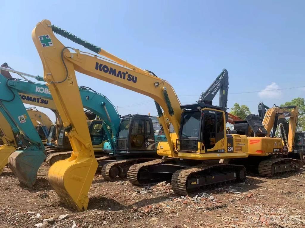 Komatsu PC 200-8 Väikeekskavaatorid 7t-12t