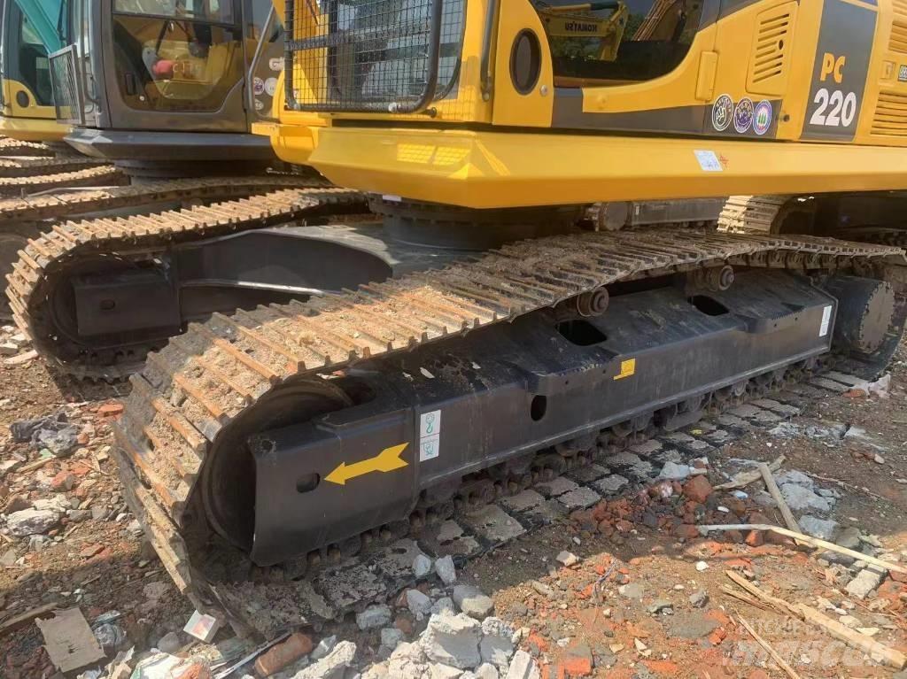 Komatsu PC 200-8 Väikeekskavaatorid 7t-12t