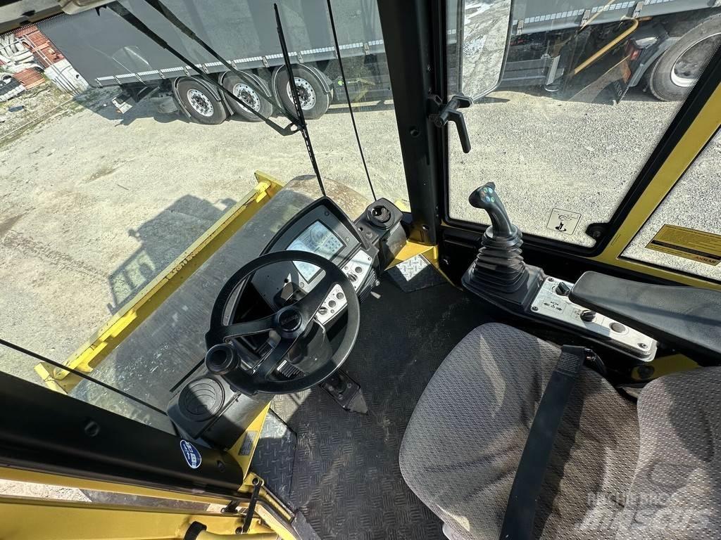 Bomag BW213-DH4 Ühe trumliga rullid